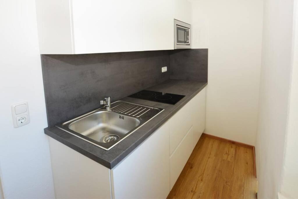 Alpenblick - Modernes Apartment In Ruhelage Villach Ngoại thất bức ảnh